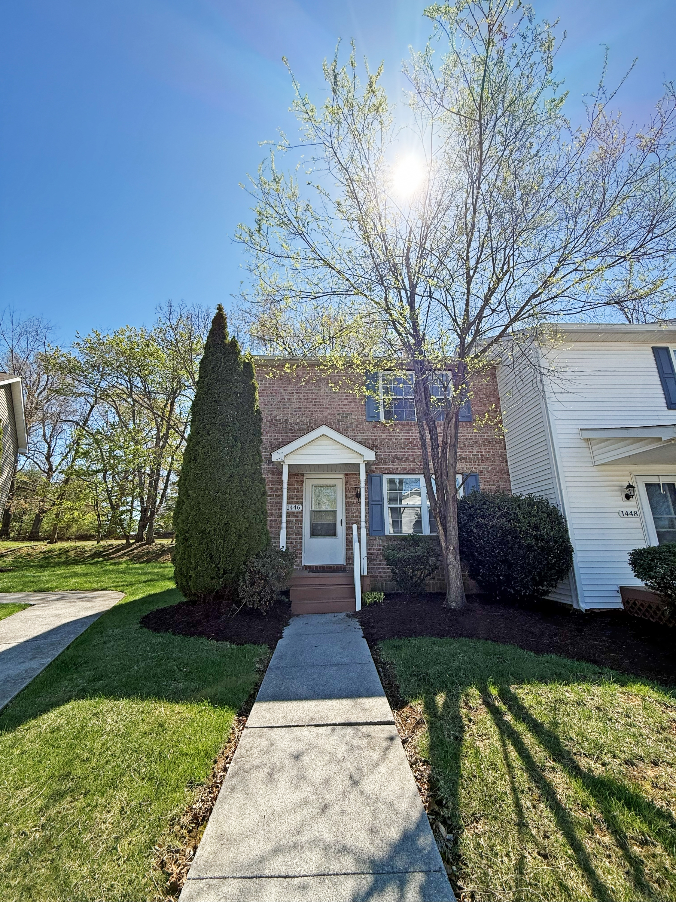 1446 Scott St - 1